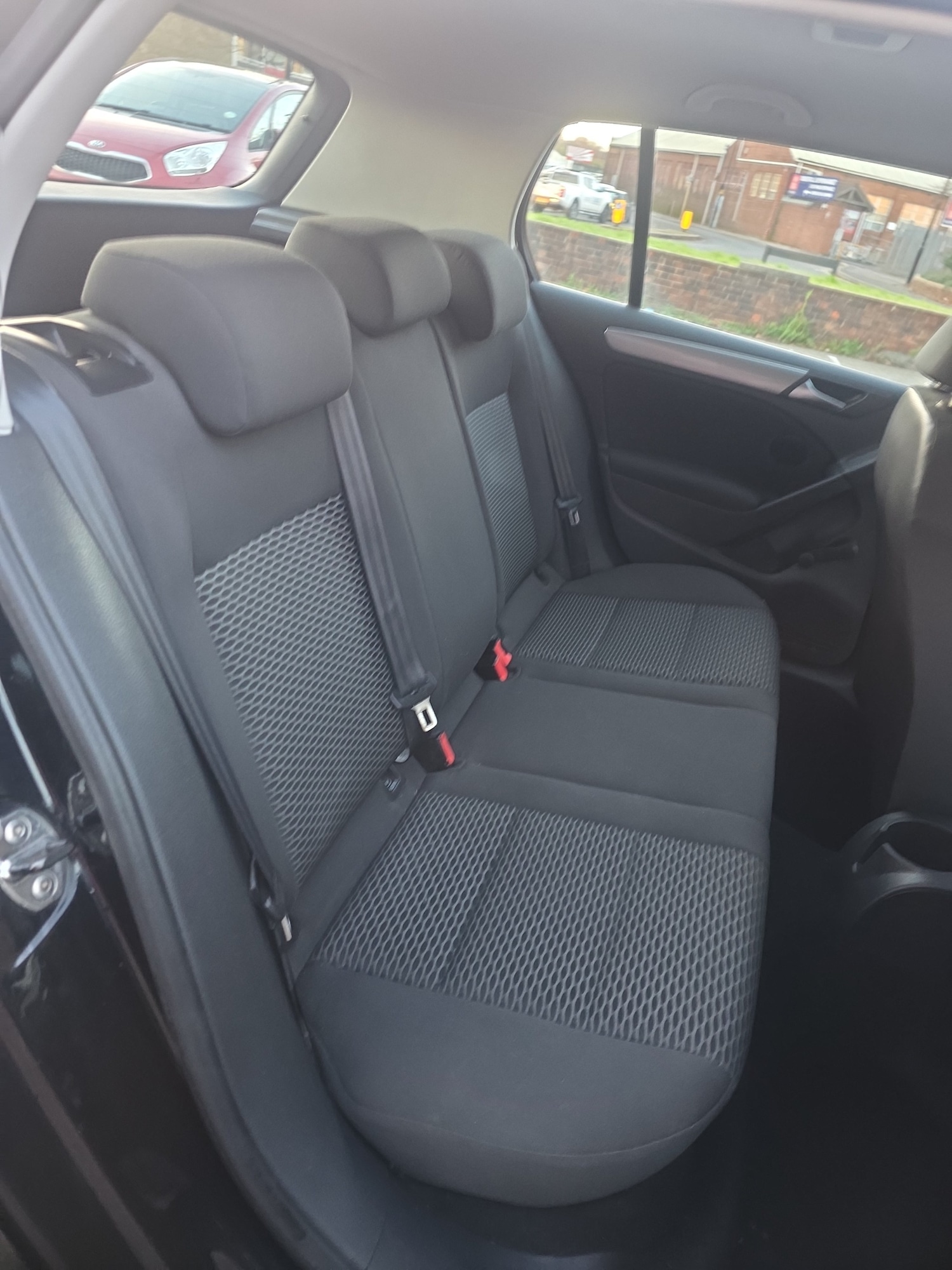 Used Volkswagen Golf 2010 for sale - 76673033: Photo 6