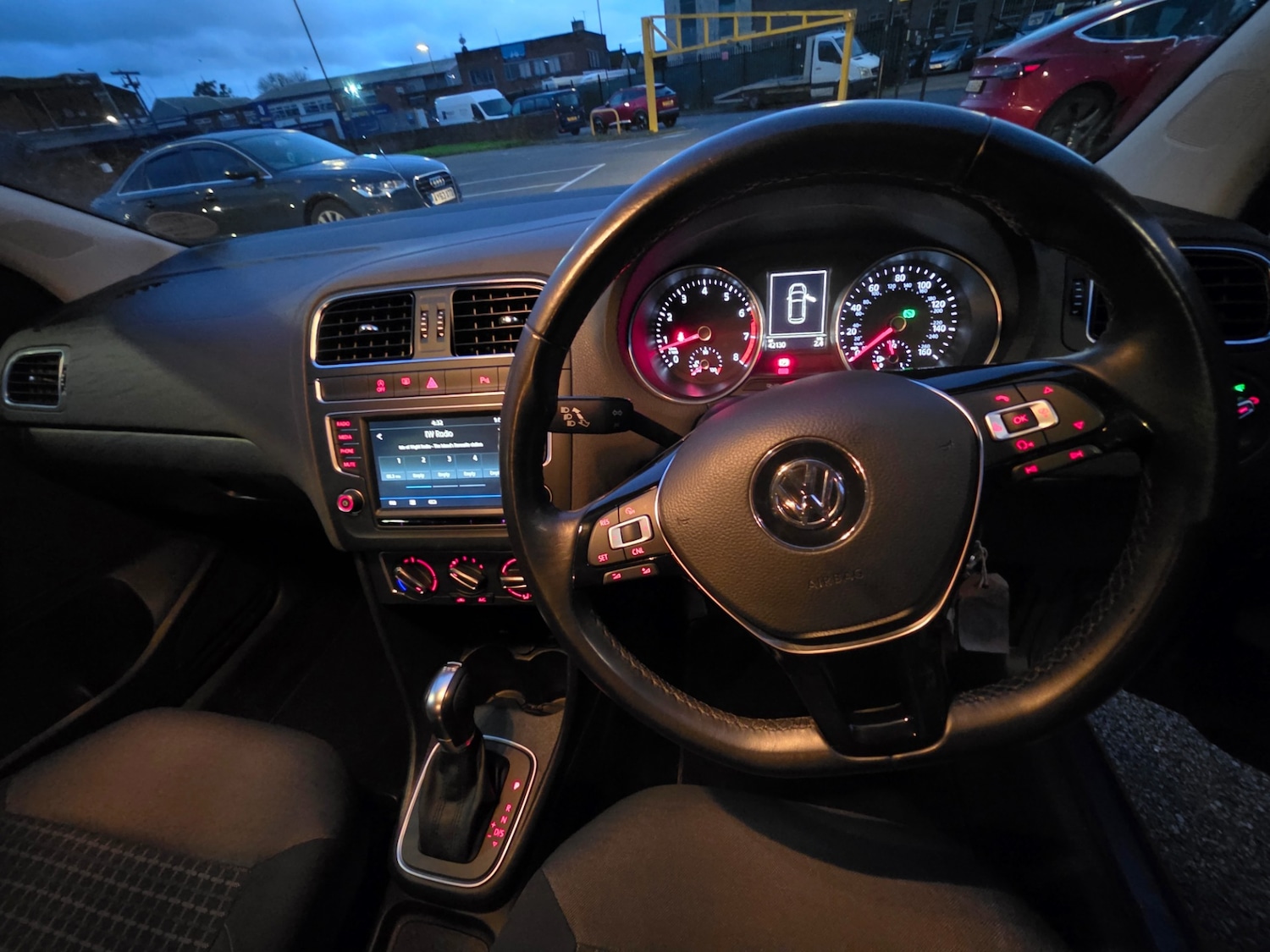 Used Volkswagen Polo 2016 for sale - 77459887: Photo 12