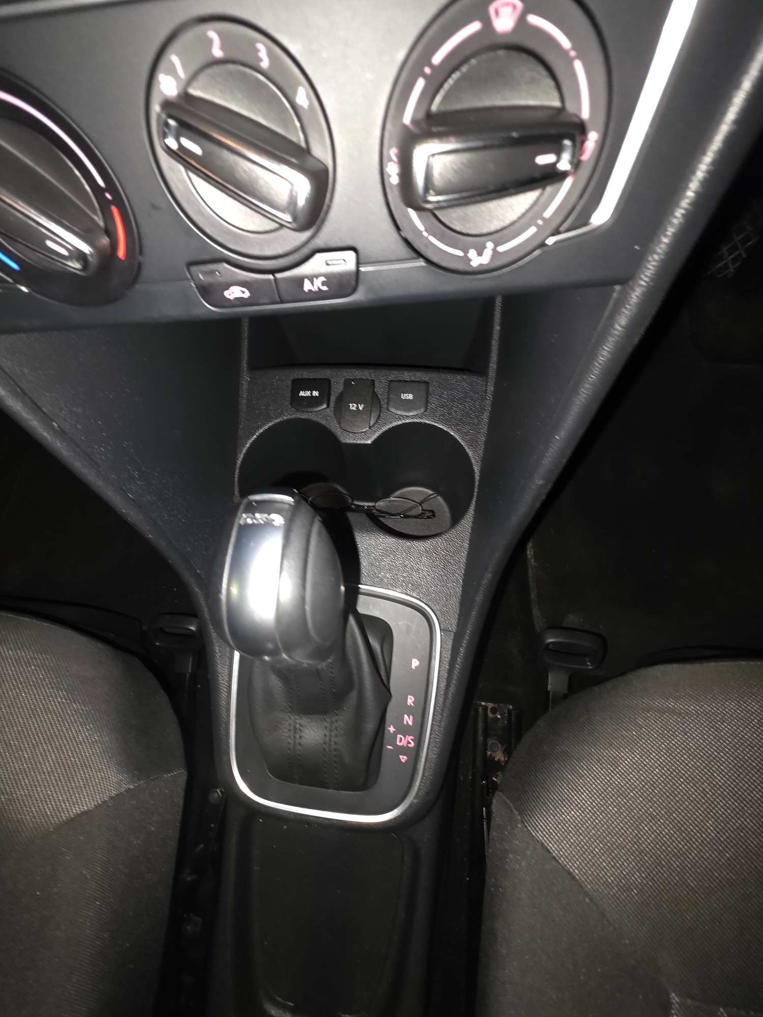 Used Volkswagen Polo 2016 for sale - 77459887: Photo 16