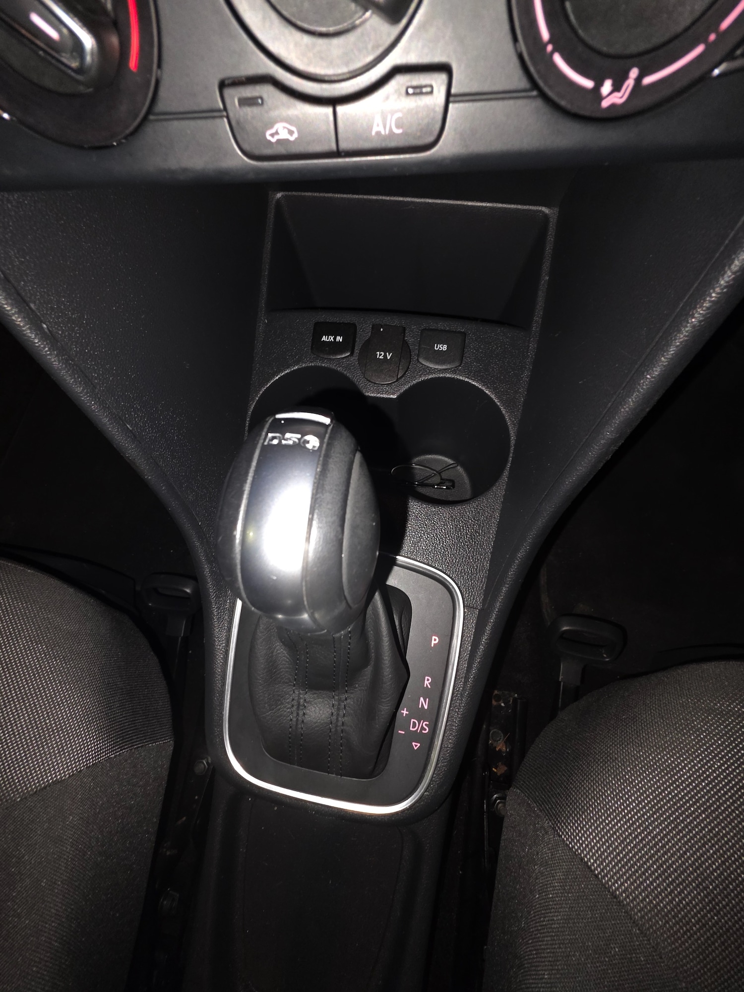 Used Volkswagen Polo 2016 for sale - 77459887: Photo 17