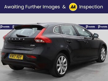 Used Volvo V40 2017 for sale - 76210743: Photo 2