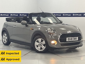 Used MINI Convertible 2018 for sale - 76510213: Photo