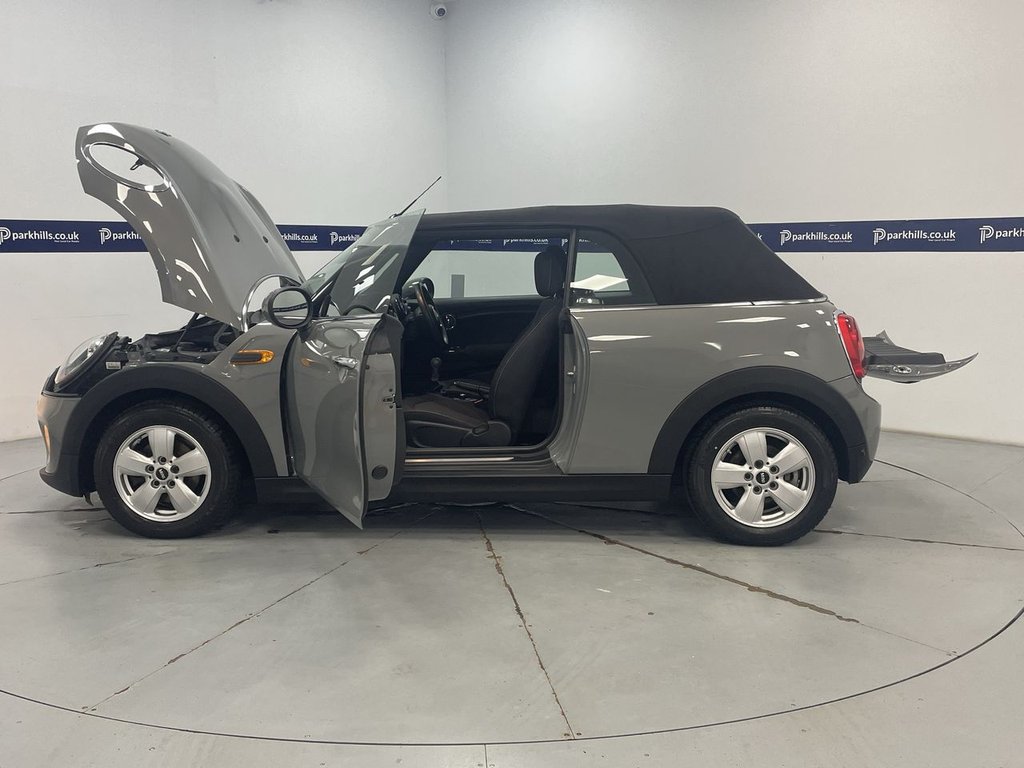 Used MINI Convertible 2018 for sale - 76510213: Photo 38