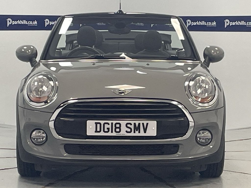 Used MINI Convertible 2018 for sale - 76510213: Photo 4
