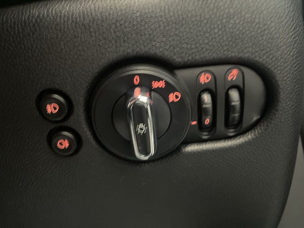 Used MINI Convertible 2018 for sale - 76510213: Photo 41