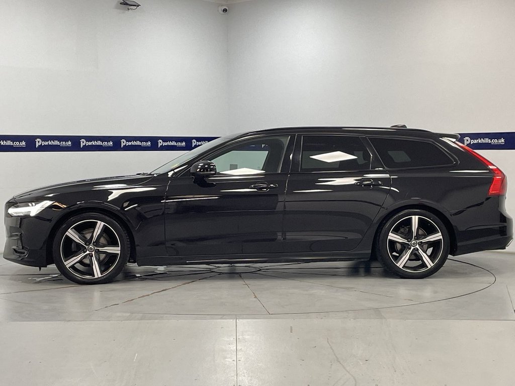 Used Volvo V90 2020 for sale - 76110441: Photo 2