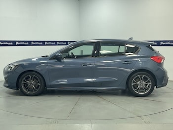 Used Ford Focus 2019 for sale - 76118898: Photo 2