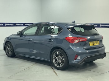 Used Ford Focus 2019 for sale - 76118898: Photo 3