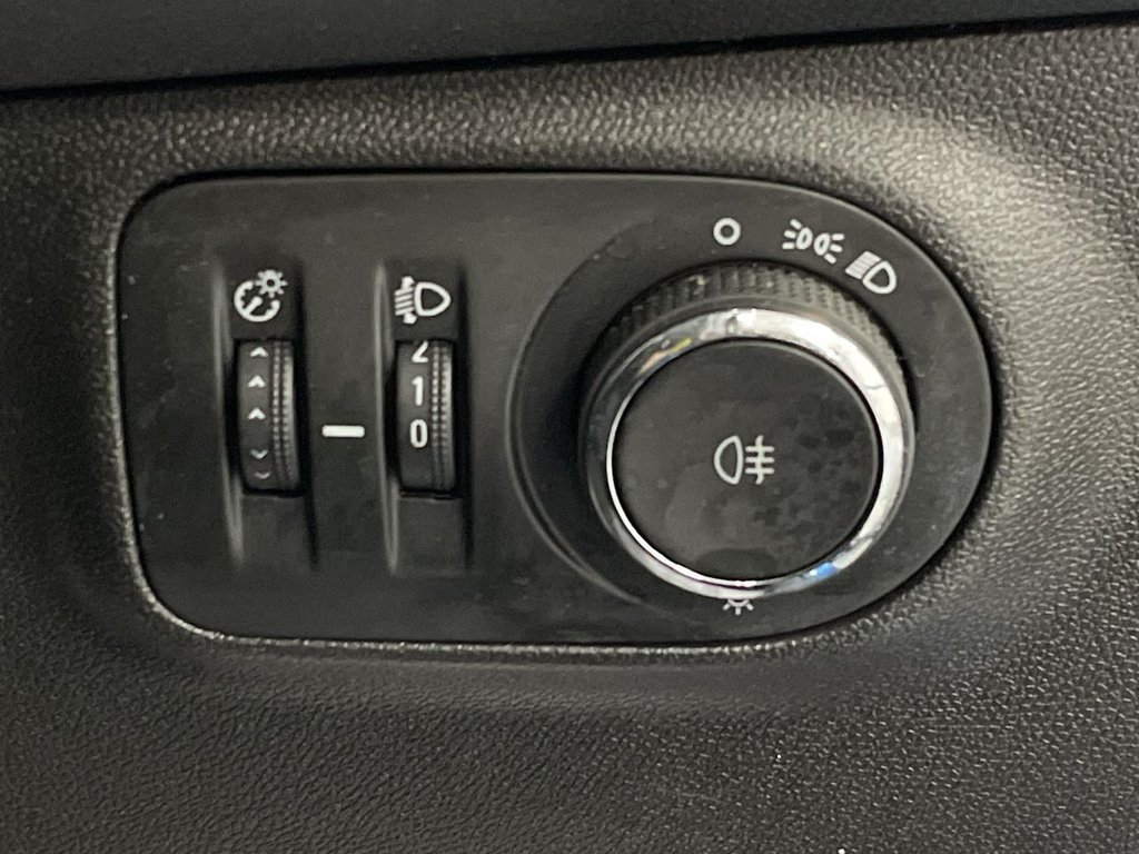 Used Vauxhall ADAM 2019 for sale - 76110450: Photo 30