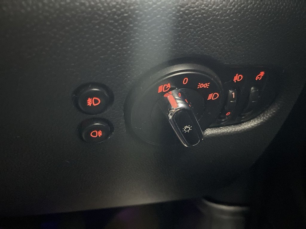 Used MINI Hatch 2015 for sale - 76396231: Photo 32