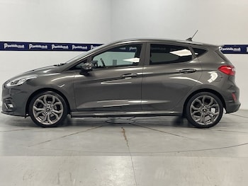 Used Ford Fiesta 2020 for sale - 76110414: Photo 2