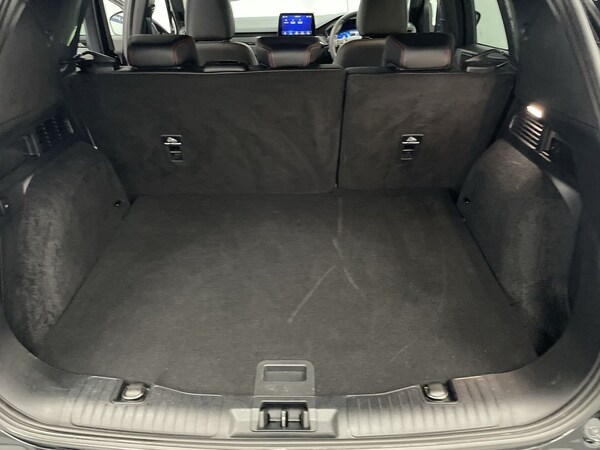 Used Ford Kuga 2021 for sale - 76256627: Photo 42