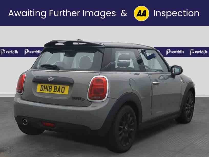 Used MINI Hatch 2018 for sale - 76632333: Photo 2