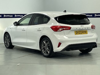 Used Ford Focus 2022 for sale - 76110411: Photo