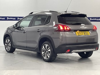 Used Peugeot 2008 2017 for sale - 76118622: Photo