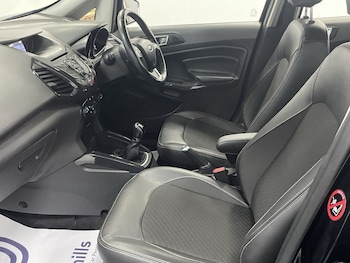 Used Ford Ecosport 2017 for sale - 76110405: Photo