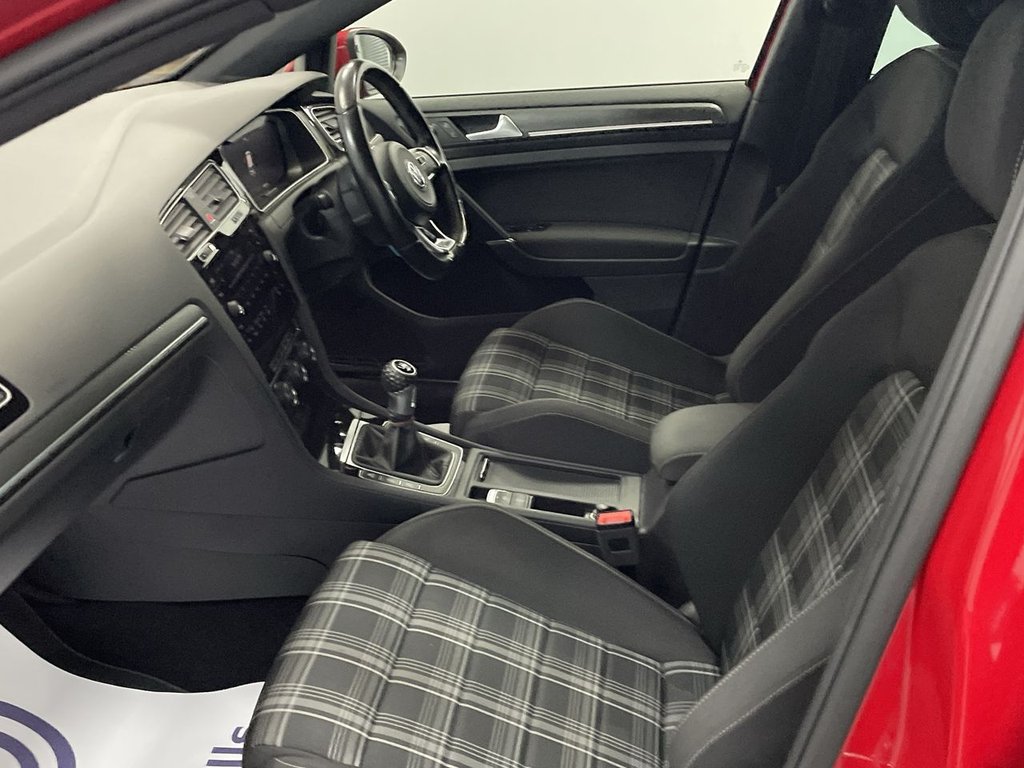 Used Volkswagen Golf 2018 for sale - 76367484: Photo 4