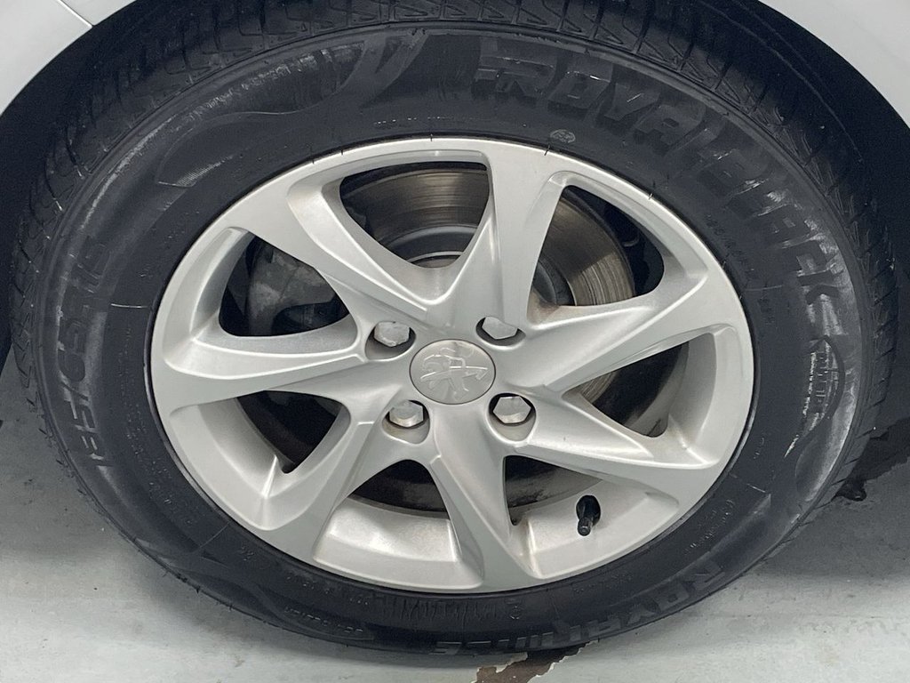 Used Peugeot 208 2017 for sale - 76631887: Photo 11