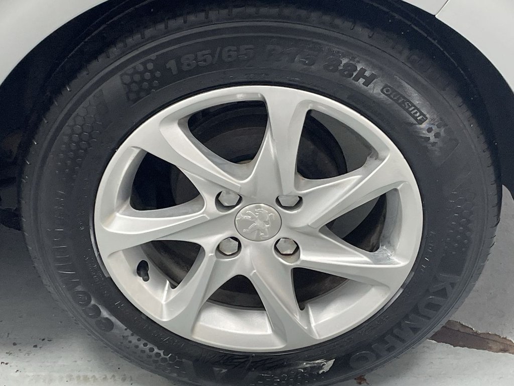 Used Peugeot 208 2017 for sale - 76631887: Photo 12