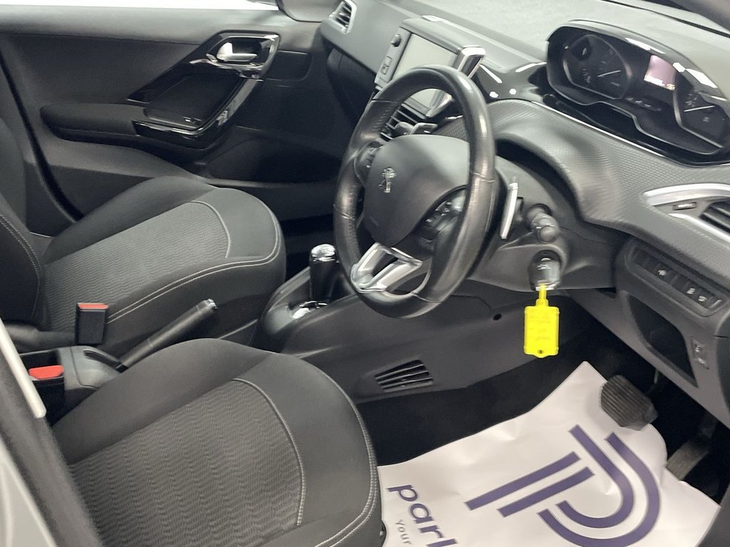 Used Peugeot 208 2017 for sale - 76631887: Photo 21