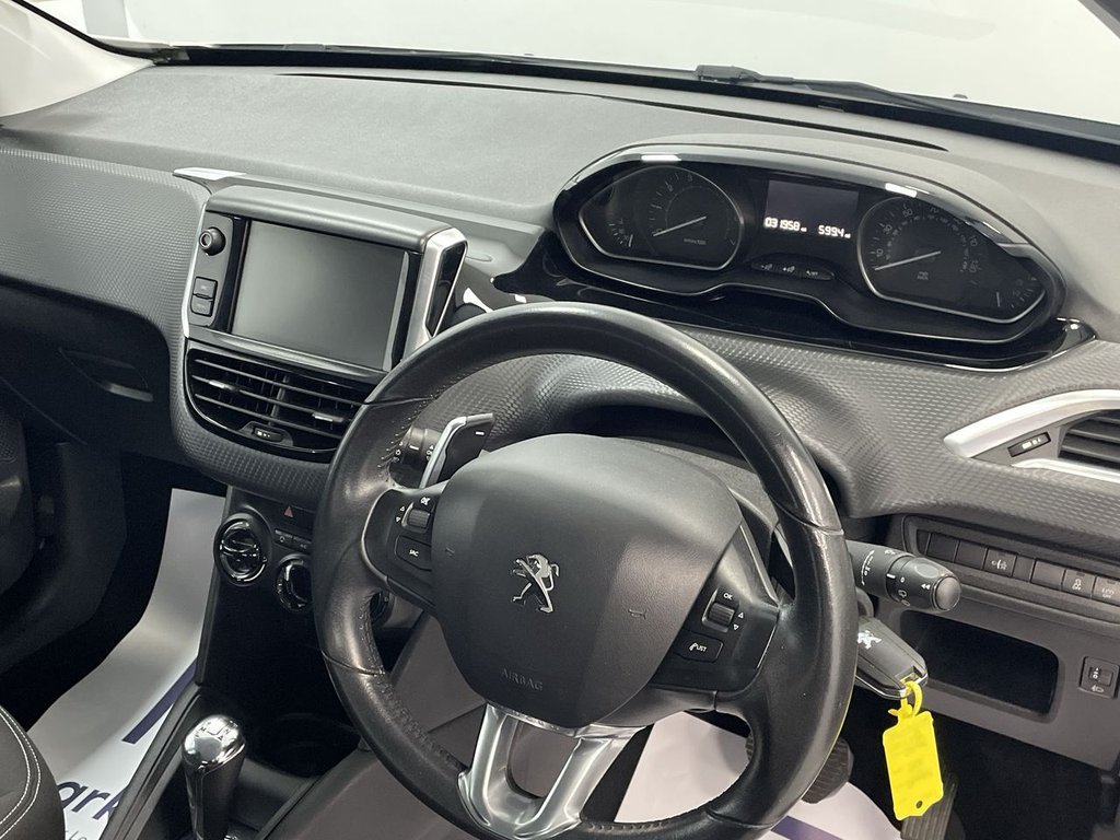 Used Peugeot 208 2017 for sale - 76631887: Photo 22