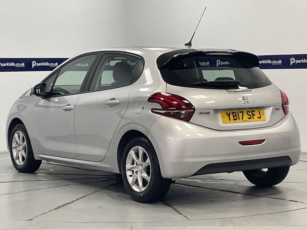 Used Peugeot 208 2017 for sale - 76631887: Photo 3