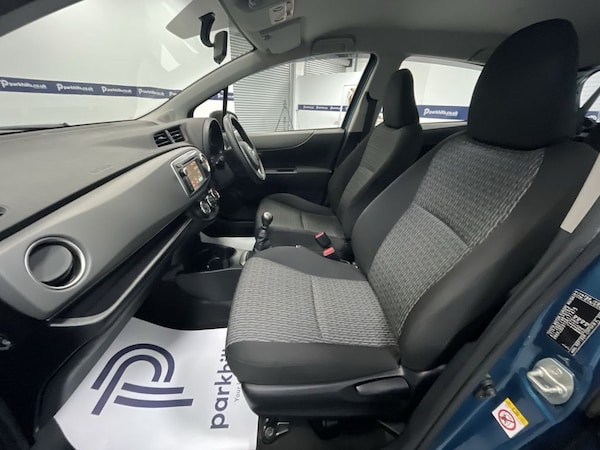 Used Toyota Yaris 2013 for sale - 76256777: Photo 4