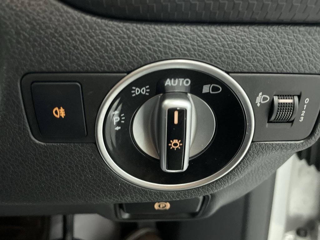 Used Mercedes-Benz A-Class 2015 for sale - 76110451: Photo 33