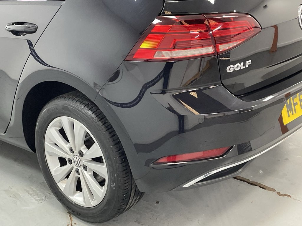 Used Volkswagen Golf 2017 for sale - 76110448: Photo 12