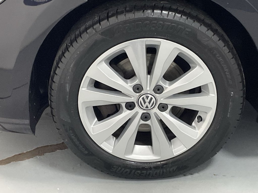 Used Volkswagen Golf 2017 for sale - 76110448: Photo 15