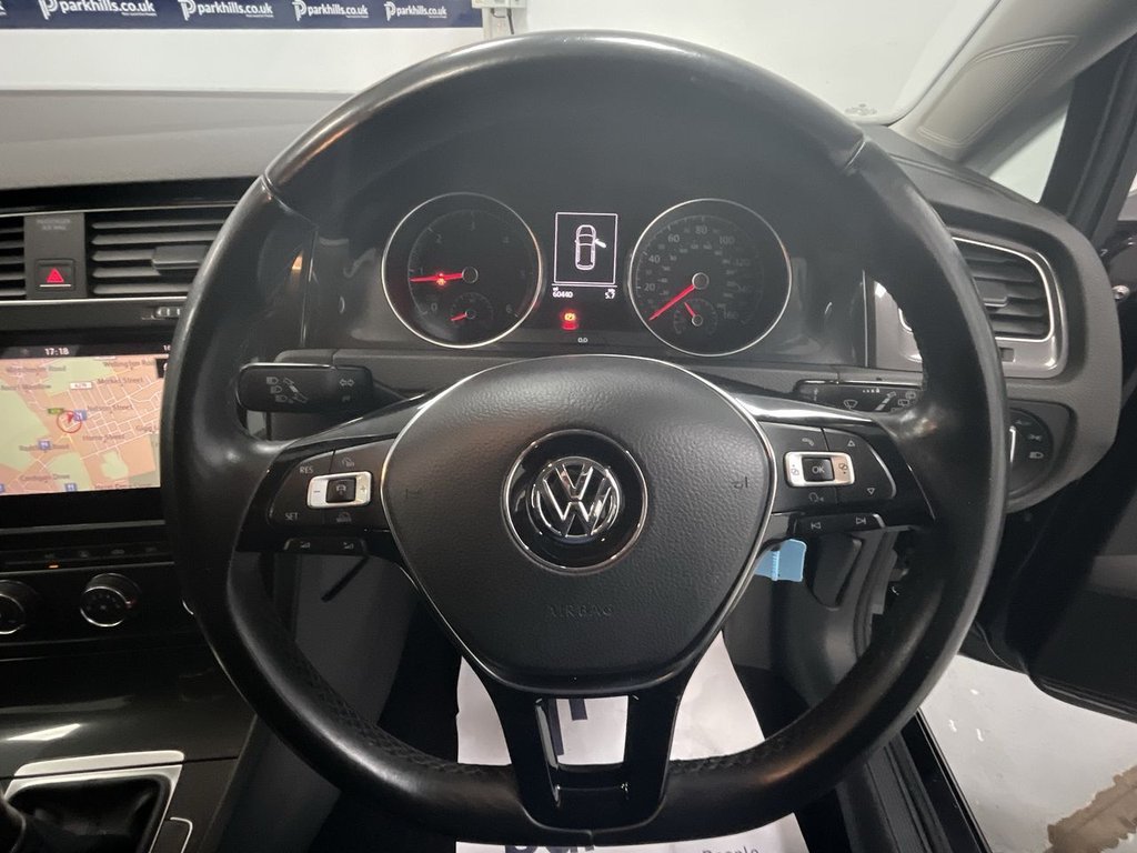 Used Volkswagen Golf 2017 for sale - 76110448: Photo 22