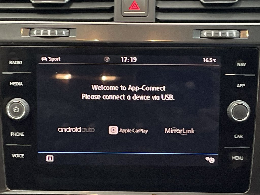 Used Volkswagen Golf 2017 for sale - 76110448: Photo 32