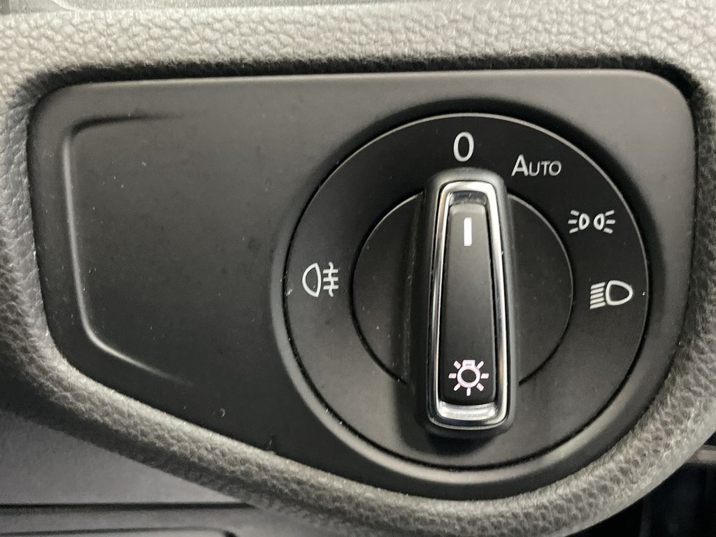 Used Volkswagen Golf 2017 for sale - 76110448: Photo 34