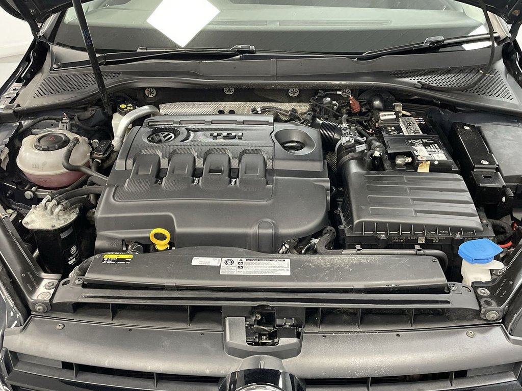 Used Volkswagen Golf 2017 for sale - 76110448: Photo 38