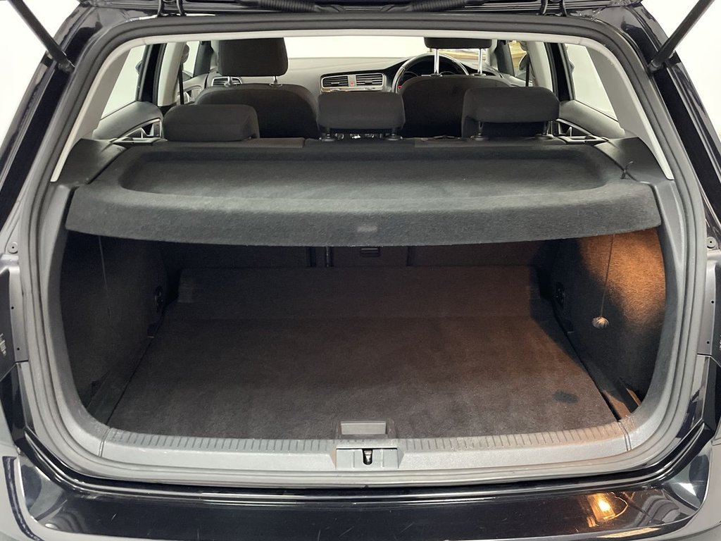 Used Volkswagen Golf 2017 for sale - 76110448: Photo 39