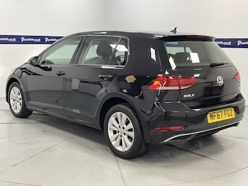 Used Volkswagen Golf 2017 for sale - 76110448: Photo