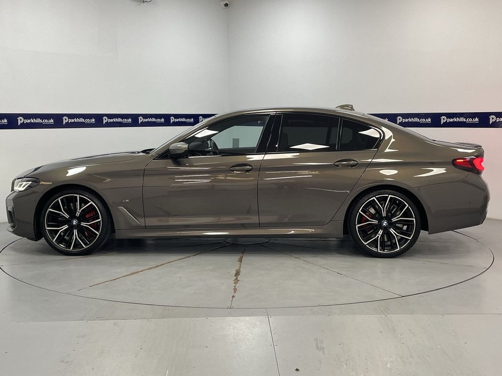 Used BMW 5 Series 2020 for sale - 76110401: Photo 2