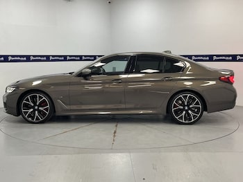 Used BMW 5 Series 2020 for sale - 76110401: Photo 2