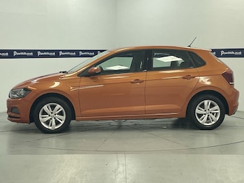 Used Volkswagen Polo 2018 for sale - 76110402: Photo