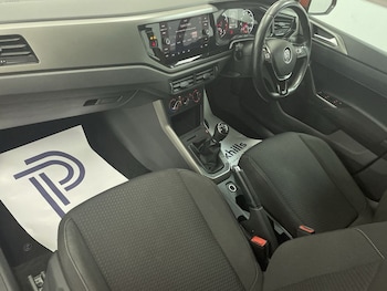 Used Volkswagen Polo 2018 for sale - 76110402: Photo