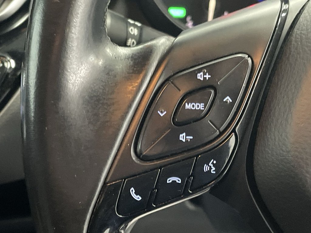 Used Toyota C-HR 2018 for sale - 76202913: Photo 26