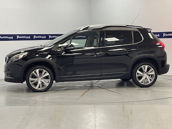 Used Peugeot 2008 2017 for sale - 76110422: Photo