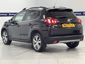 Used Peugeot 2008 2017 for sale - 76110422: Photo