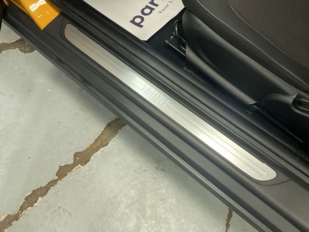 Used MINI Hatch 2016 for sale - 76698909: Photo 35