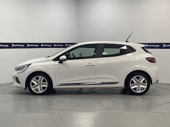 Used Renault Clio 2020 for sale - 76210713: Photo
