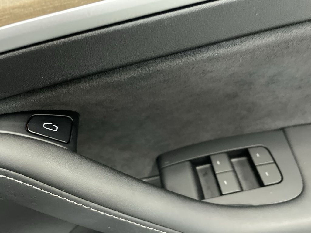 Used Tesla Model 3 2021 for sale - 76110421: Photo 37