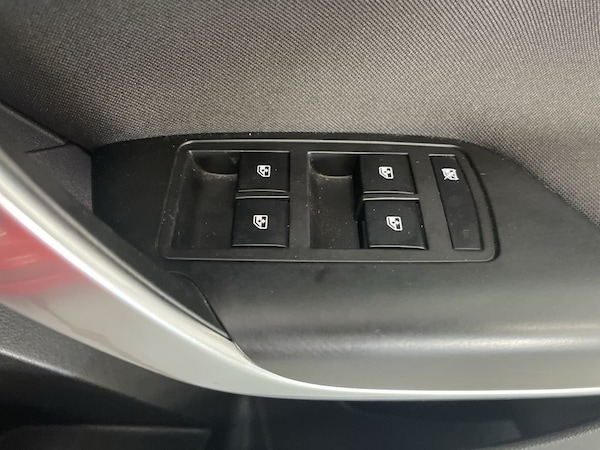 Used Vauxhall Insignia 2015 for sale - 76110400: Photo 28