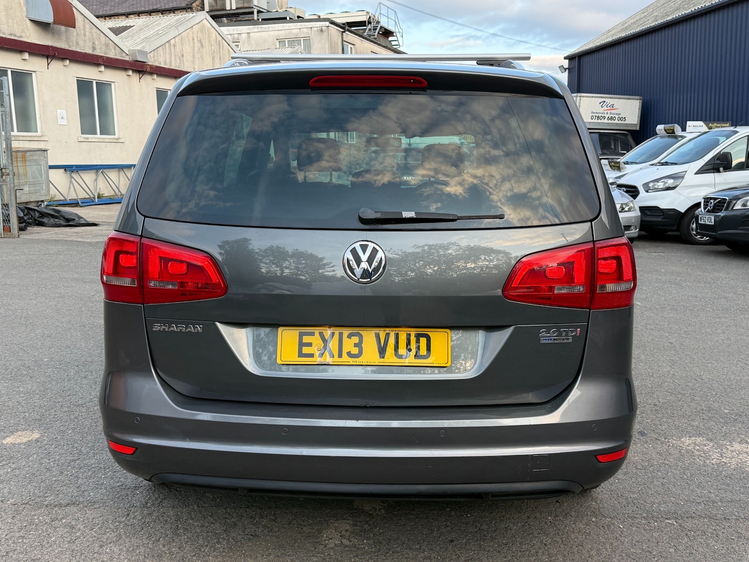 Used Volkswagen Sharan 2013 for sale - 76879743: Photo 7