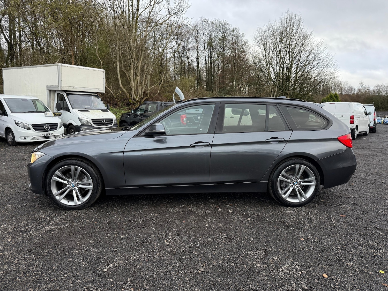 Used BMW 3 Series 2014 for sale - 76322080: Photo 5