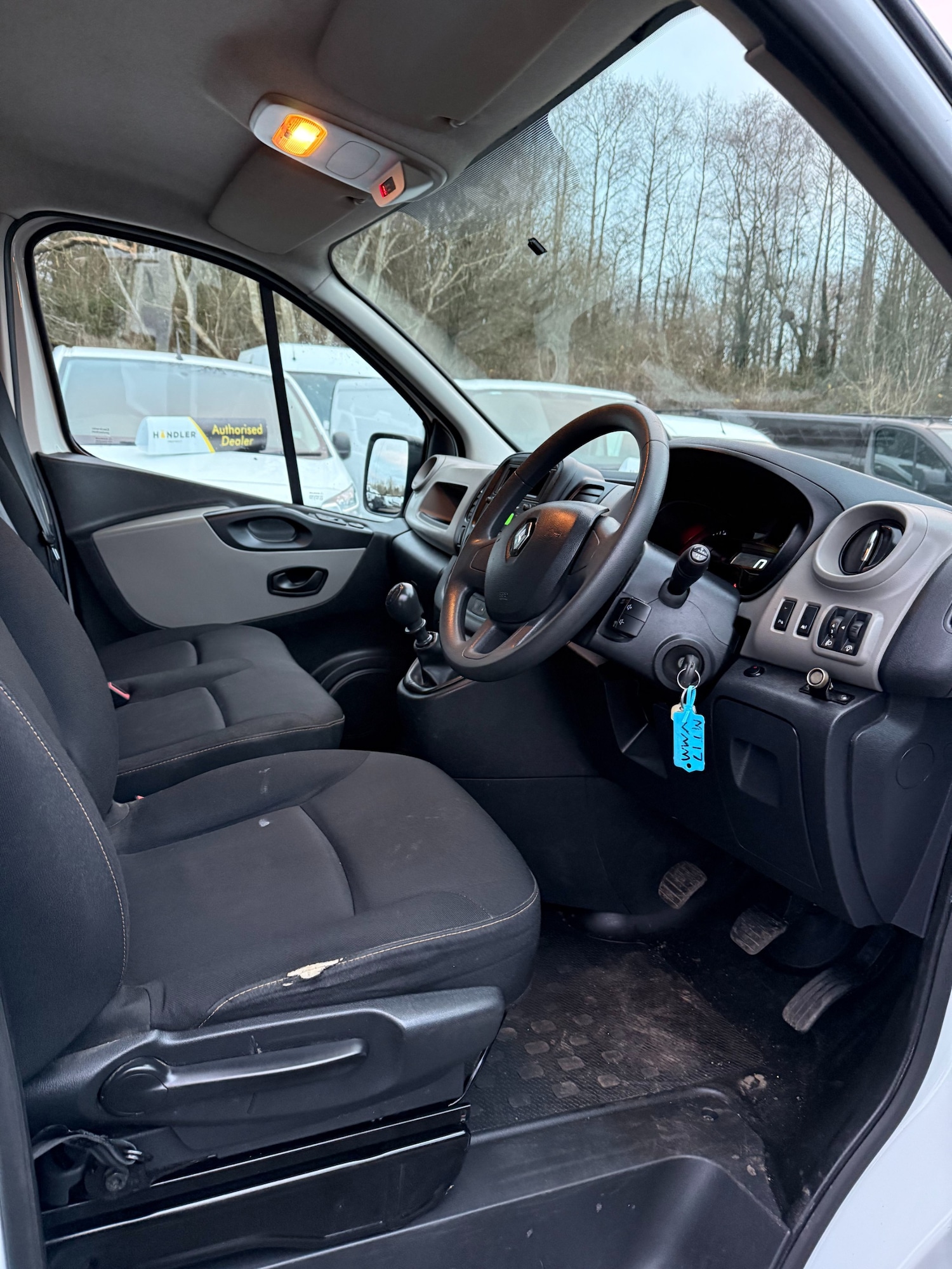 Used Renault Trafic 2017 for sale - 76973960: Photo 10